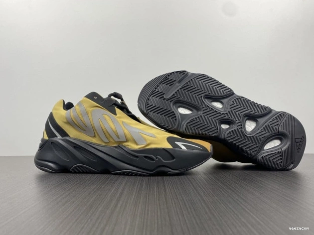 MNVN Boost Flux' GZ0717 Yeezy 'Honey 700 0809